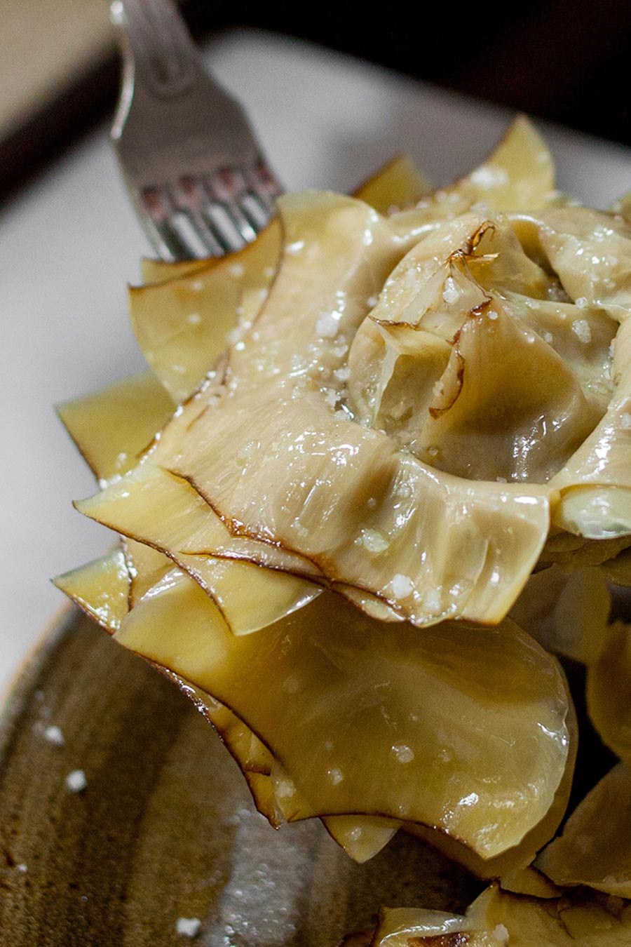 Plato de alcachofas en el Pimiento Verde